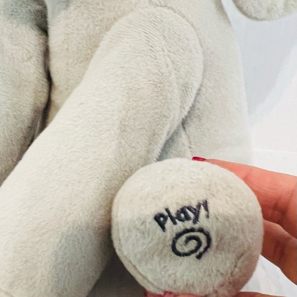 Gund Floppy The Elephant Talking And Singing Peek A Boo Plush Toy - Picture 7 of 10